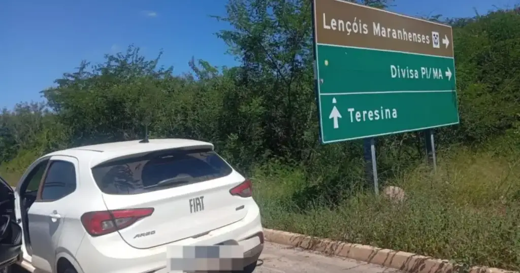 Vendedor de joias sequestrado em parnaíba: Carro do vendedor de joias após sequestro em Parnaíba