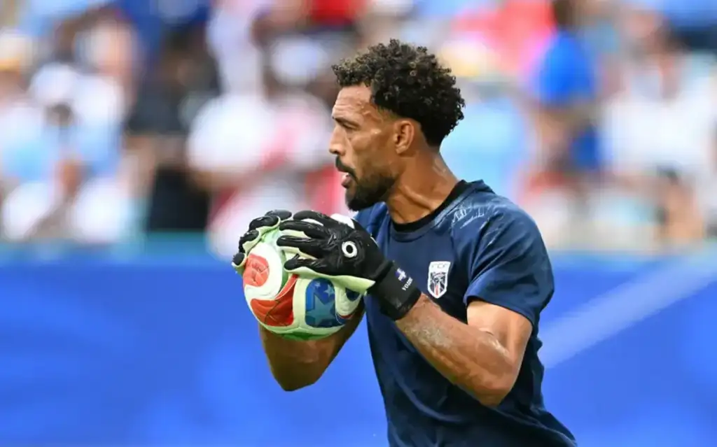 Vozinha no futebol brasileiro: Goleiro Vozinha de Cabo Verde no campo