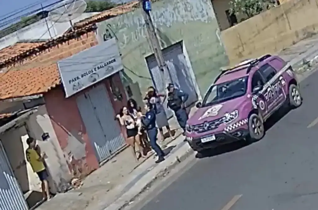Bebê engasgado salvo por policiais em água branca: Policiais militares salvam bebê engasgado em Água Branca