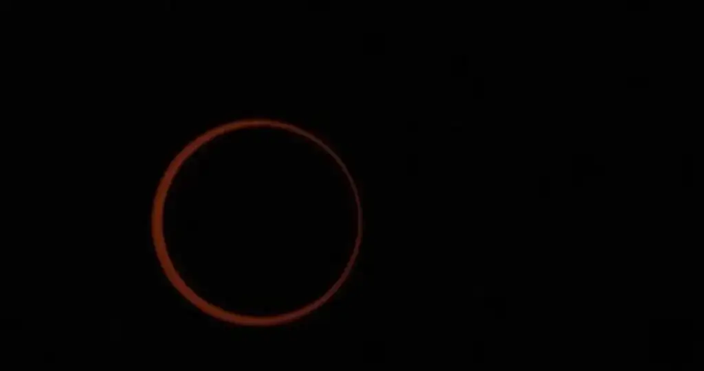 Eclipse solar total 2026: Eclipse solar ilustra fenômeno astronômico aguardado em 2026