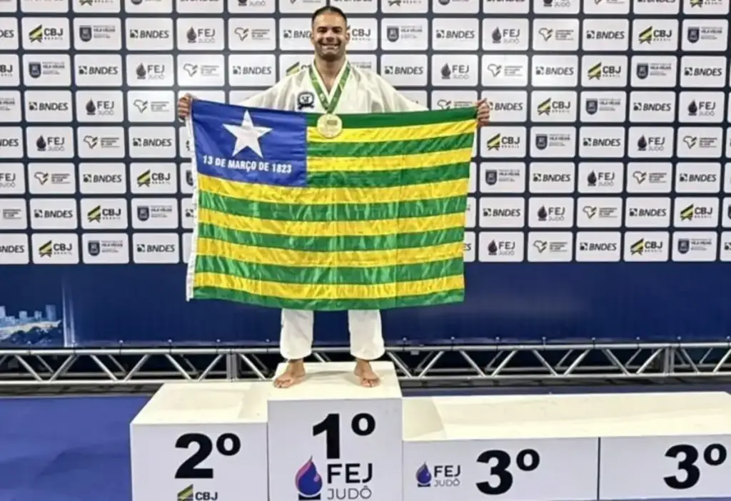 Stanley torres ouro no brasileiro de judô: Stanley Torres celebra ouro no Brasileiro de Judô Veteranos