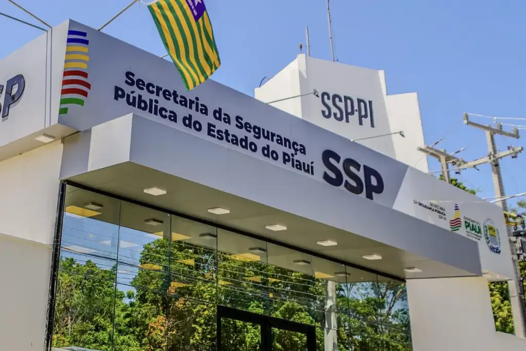 Adolescentes apreendidos por roubo de motos em teresina: Secretaria de Segurança Pública do Piauí em Teresina