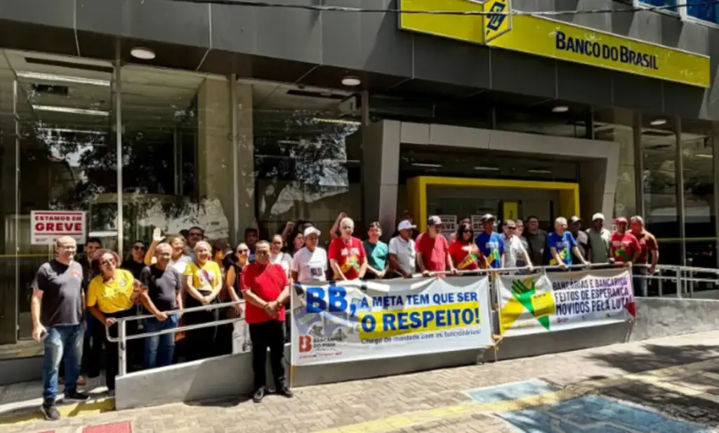 Greve bancários caixa banco do brasil piauí: Bancários em greve no Banco do Brasil Piauí