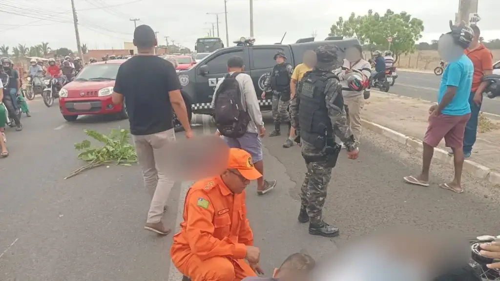 Colisão de motos na avenida poty: Acidente de motocicletas na Avenida Poty, Teresina