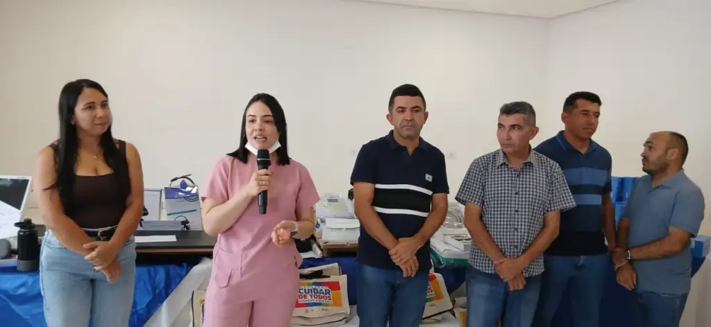 Equipamentos de saúde são francisco do maranhão: Entrega de equipamentos de saúde em São Francisco do Maranhão