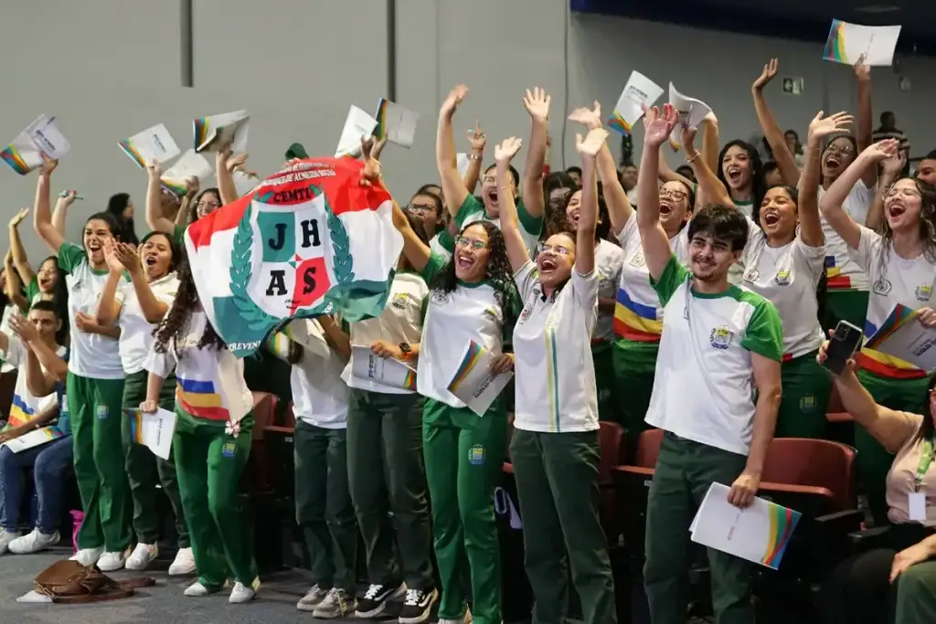 Preparação para o enem 2026 no piauí: Estudantes do Piauí celebram programa Pré-Enem da Seduc-PI