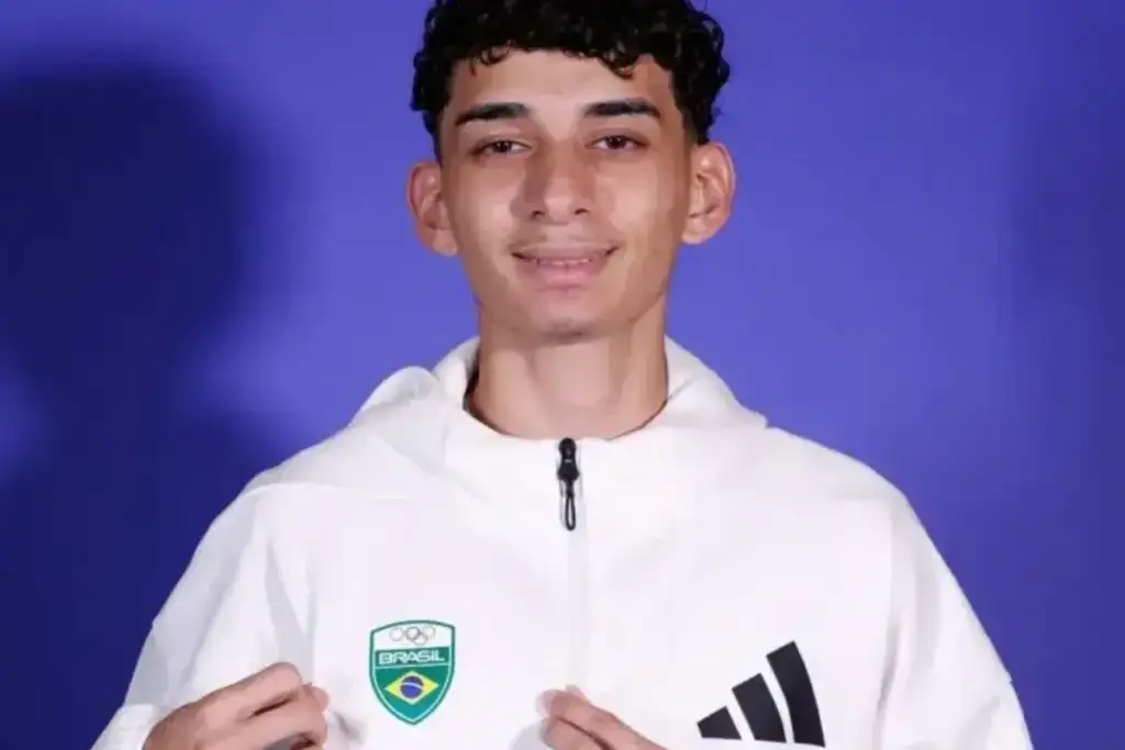 Atleta de teresina convocado seleção brasileira sub-18: Guilherme Medeiros Santos convocado Seleção Brasileira Atletismo S...
