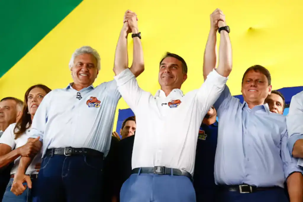 União brasil pp apoiam flávio bolsonaro 2º turno: Flávio Bolsonaro e aliados celebram apoio político