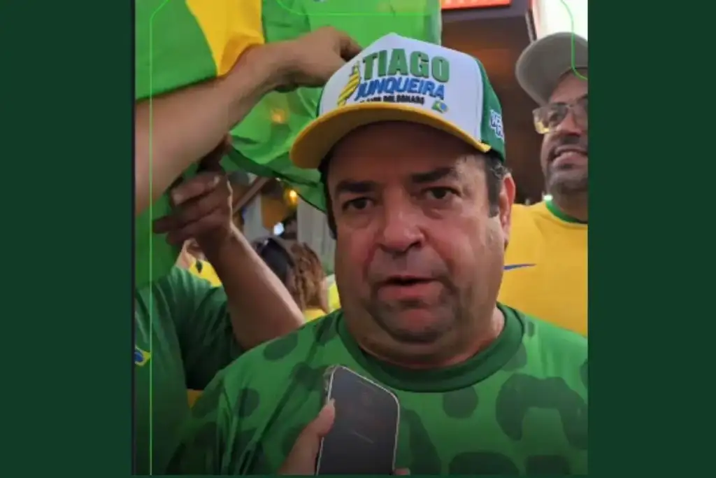 Motociata flávio bolsonaro teresina: Tiago Junqueira em motociata de apoio a Flávio Bolsonaro
